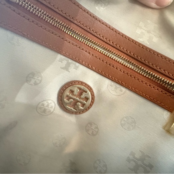 Tory Burch Perforated Tote Bag - Picture 6 of 8